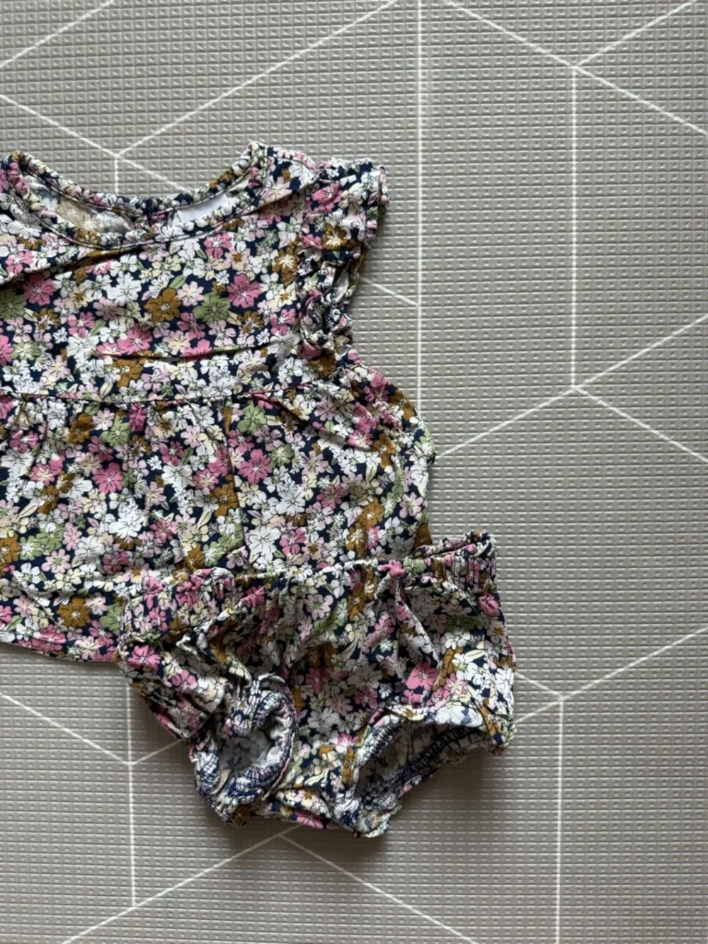 okie dokie|Baby girl dark Florals matching set,summer outfit blouse & bloomers•